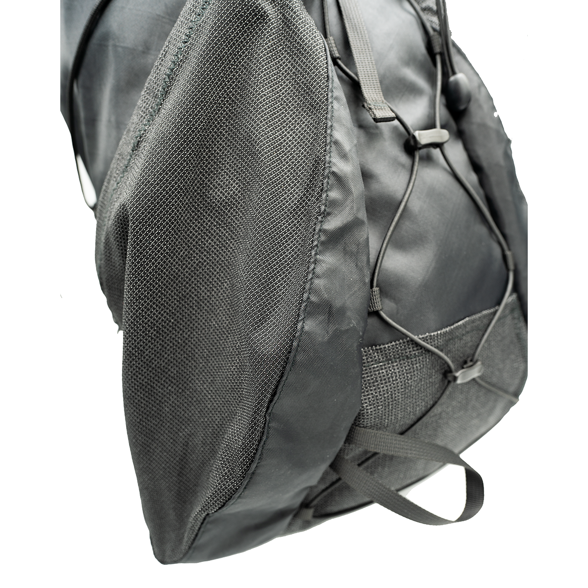 Flight 30 Ultra Running Backpack mesh pocket detail