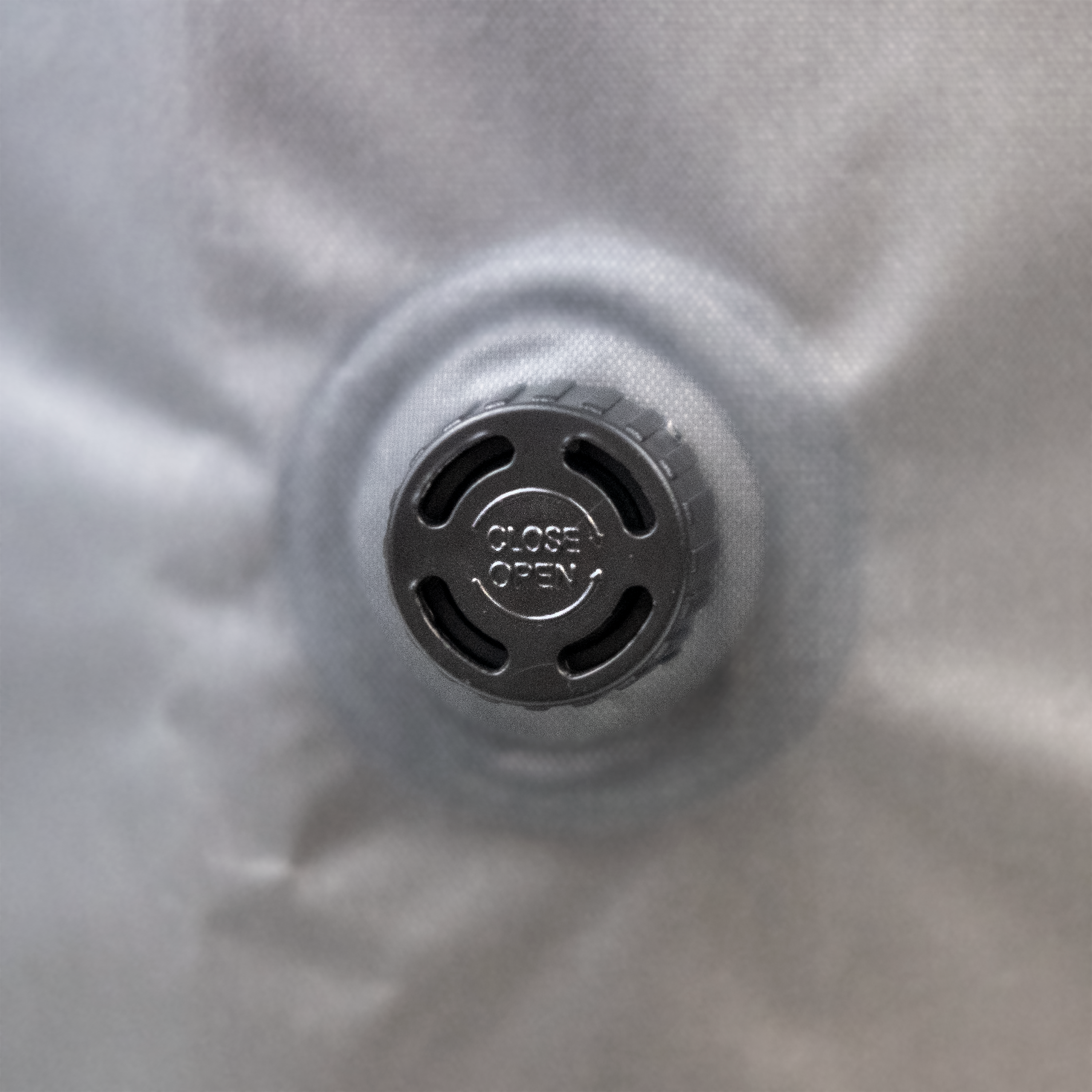 75L Dry Bag air valve detail
